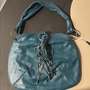 Elegant Blue Leather Shoulder Bag